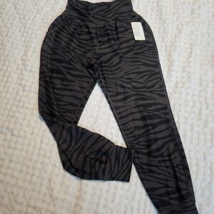 Old Navy Women's Black Zebra Print Leggings